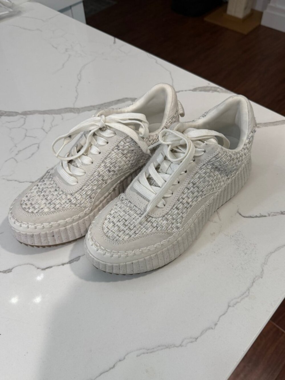 Universal Thread Woven Tweed Platform Sneakers Cream White Size 9